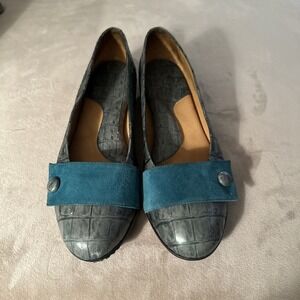 Bolo green Leather flats  Slip On Comfort Shoes Women Size 8M crocodile pattern